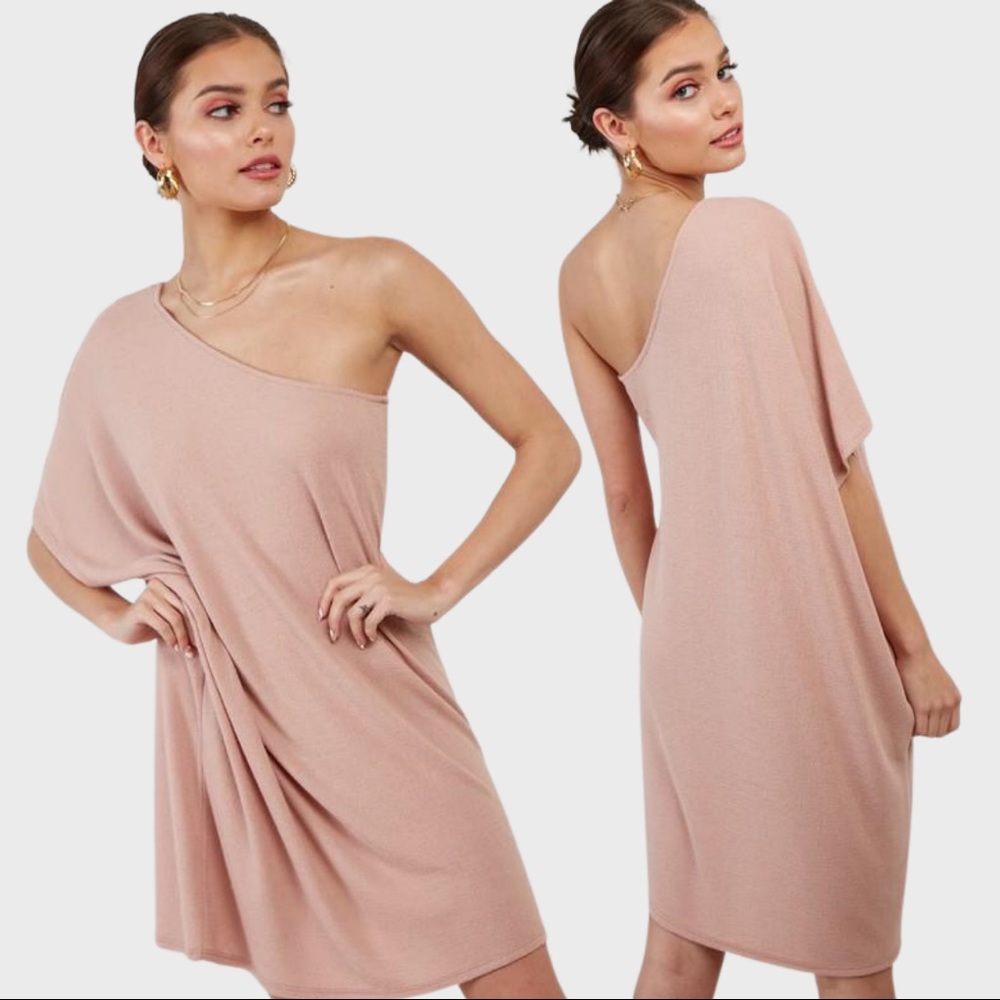 ✨NEW✨Women’s Loose Fit T-Shirt Dress - Pink